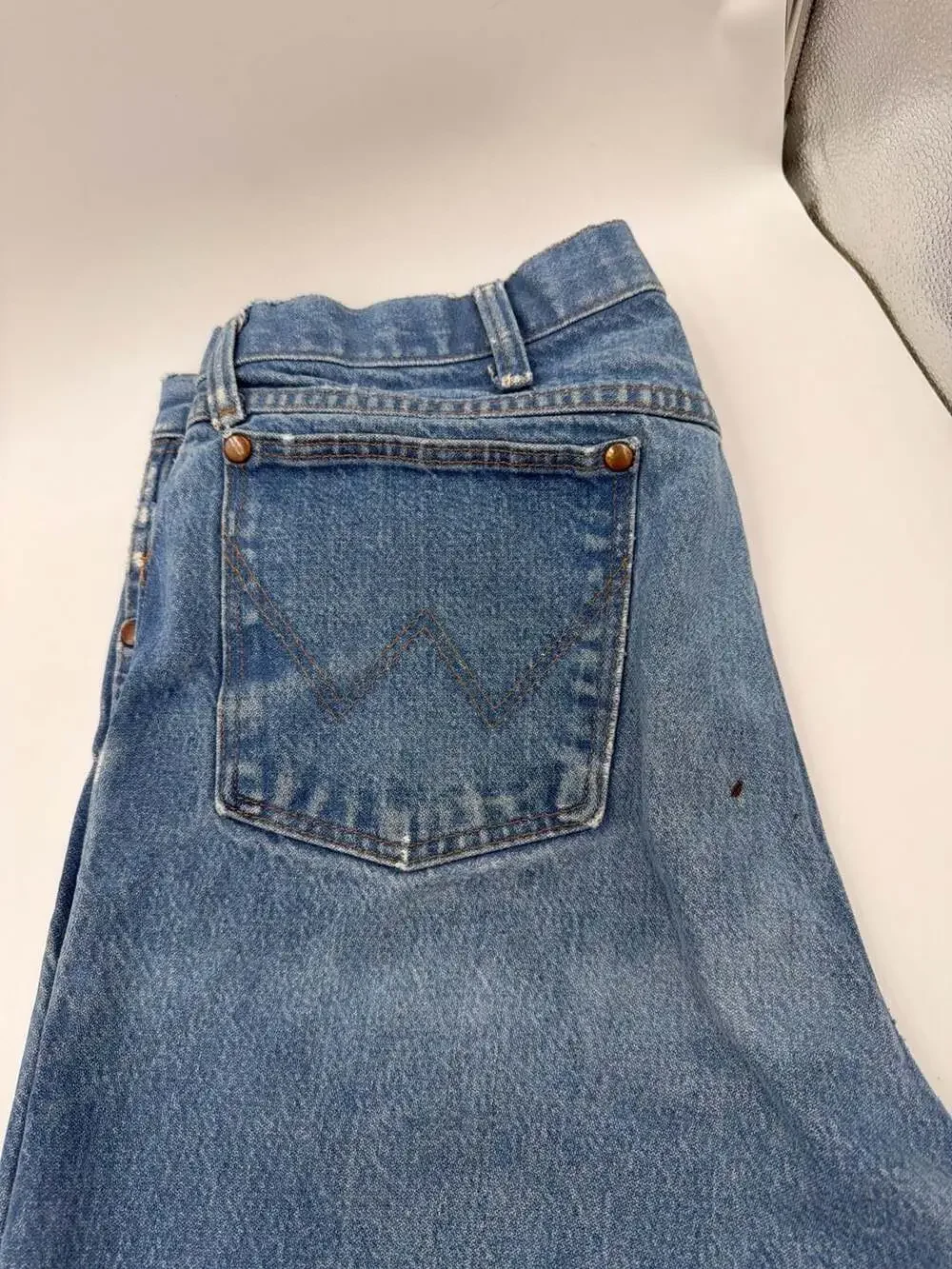 Vintage Style Wrangler 13MWZ Cowboy Cut Original Fit Jeans 38x34 - Picture 5 of 8